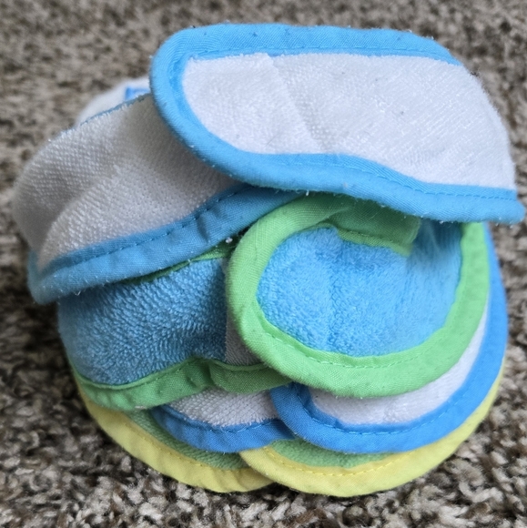 *3/$15 Baby Bibs Grandma set of 4 multi colored - Picture 4 of 7